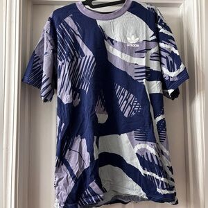 Adidas Men's Navy and Lavender Patterned Tee